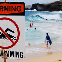 Zakaz pływania